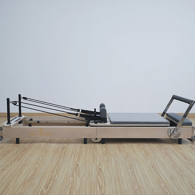 Reformador de Pilates de dobra de madeira para uso doméstico Equipamento de Pilates de dobra fácil 